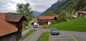 Exterior - Cozy apartment with lake view for 6 guests (Emmetten)