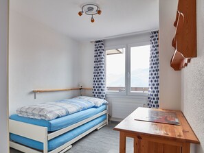 3 bedrooms, Internet, bed sheets - Cozy apartment with lake view for 6 guests (Emmetten)