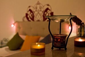 1 slaapkamer, een strijkplank/strijkijzer, wifi, beddengoed