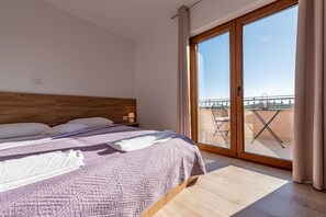 3 habitaciones, wifi gratis, ropa de cama y acceso para silla de ruedas