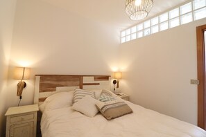 2 Schlafzimmer, Bügeleisen/Bügelbrett, Bettwäsche