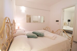 1 bedroom, iron/ironing board, internet, bed sheets - Casa Aleatico Residence Torre Santo Stefano in Otranto (Otranto)