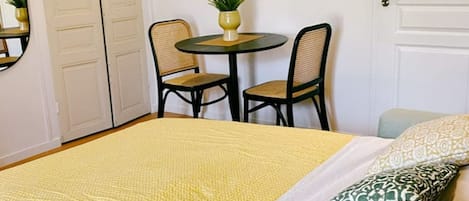 Iron/ironing board, travel cot, free WiFi, bed sheets