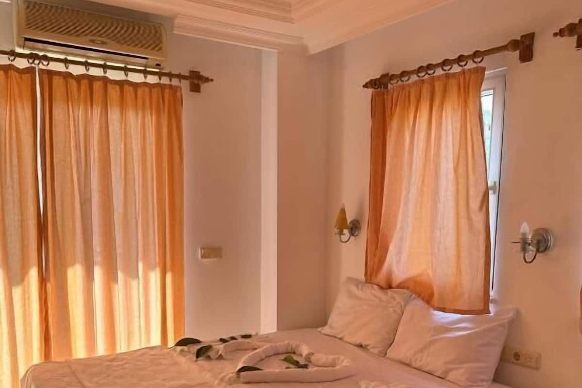 Standard Room | Minibar, free WiFi, bed sheets