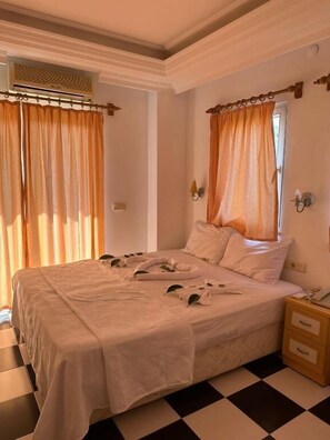 Habitación estándar | Minibar, wifi gratis, ropa de cama