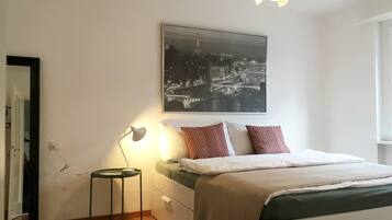 1 Schlafzimmer, Bügeleisen/Bügelbrett, Internetzugang, Bettwäsche