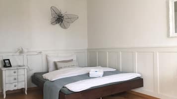 3 chambres, fer et planche Ă repasser, accĂšs Internet, draps fournis