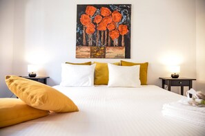 2 chambres, fer et planche à repasser, accès à Internet, literie fournie