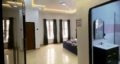 Immaculate 4-bed Detached Duplex in Lekki Chevron