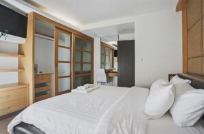 2 bedrooms, iron/ironing board, WiFi, bed sheets - 3A 2 Bedrooms Downtown Serviced Apartment with shared Pool (Krung Thep Maha Nakhon)