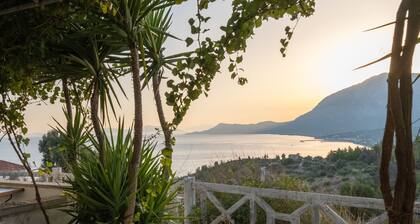 Apartment mit Pool- und Panoramablick