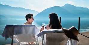 Outdoor dining - One & Only Lake View Penthouse no01 (Melide)