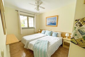 3 bedrooms, iron/ironing board, Internet, bed sheets - Casa Don Johan A7 Playa de Mogan (Lomo Quiebre)