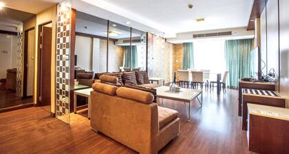 4C - Appartement 2 chambres en centre-ville avec piscine commune