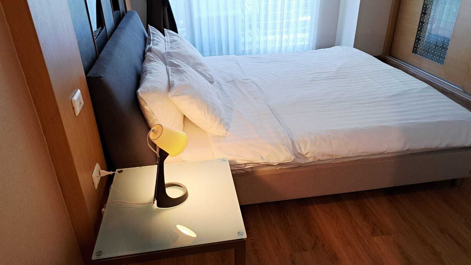 3 bedrooms, iron/ironing board, internet, bed sheets