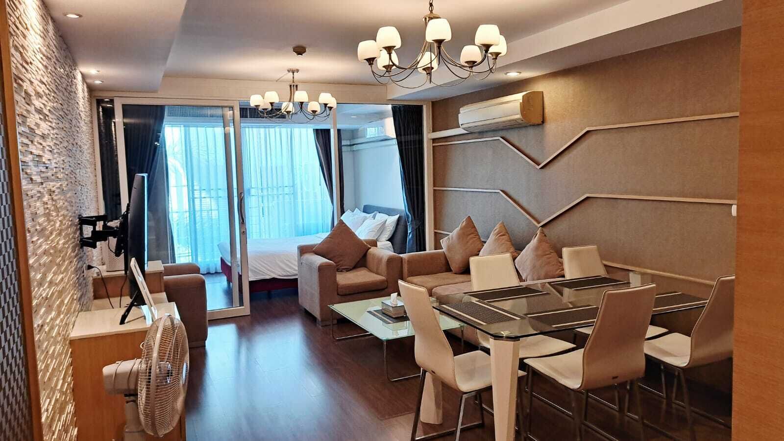 3 bedrooms, iron/ironing board, internet, bed sheets