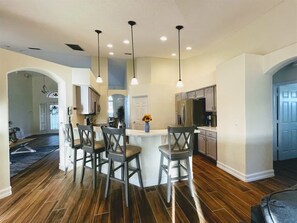 Fridge, microwave, oven, stovetop - 4 Bedroom Platinum Home with Games Room and Spa (Davenport)