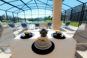 Dining - 4 Bedroom Platinum Home with Games Room and Spa (Davenport)