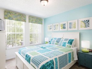 5 bedrooms, iron/ironing board, WiFi, bed sheets