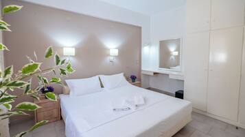1 bedroom, internet, bed sheets