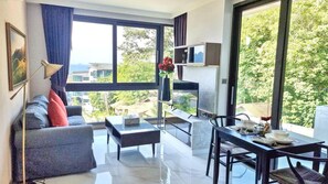 TV - B204 - 1 Bedroom Serviced Apartment with Sea View at Ao Nang Beach (Tambon Ao Nang)