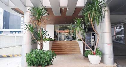 2D - Short-Term Rental Allowed - Downtown Bkk Serviced Apartment