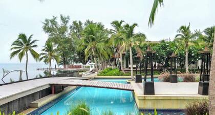 Luxury 2-Bedroom Condo with Ocean Views in Cha-am, Thailand