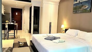 1 bedroom, iron/ironing board, internet, bed sheets