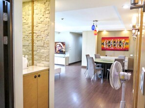 Interior - Short-Term Rental Allowed - 4B Downtown Bkk Serviced Apartment (Krung Thep Maha Nakhon)