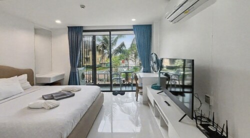 Pixels - Ocean Front Studio with Pool View Cape Panwa