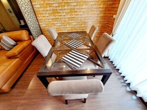 Interior - 6C 2 Bedrooms Downtown Serviced Apartment with shared Pool (Krung Thep Maha Nakhon)