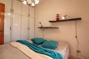 1 室のベッドルーム、アイロン / アイロン台、インターネット、ベッドシーツ