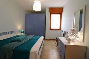 2 Schlafzimmer, Bügeleisen/Bügelbrett, Bettwäsche