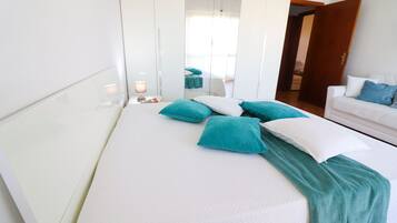 1 bedroom, iron/ironing board, internet, bed sheets