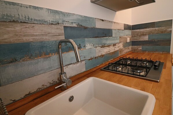 Fridge, stovetop, cookware/dishes/utensils - Holiday house Anastasia Otranto (Otranto)