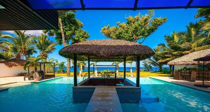 PRIVATE OCEANFRONT VILLA - Fully Loaded! - Mara Fiesta - NEW Listing