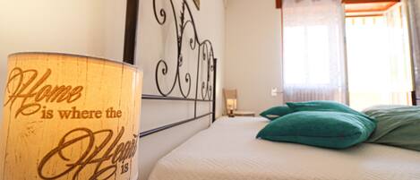 4 Schlafzimmer, Bügeleisen/Bügelbrett, Internetzugang, Bettwäsche