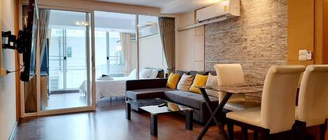 3 chambres, fer et planche à repasser, Wi-Fi, draps fournis