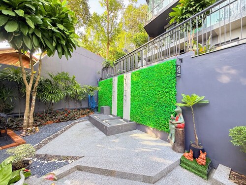 B303- 1 Bedroom Serviced Apartment With Sea View at Ao Nang Beach
