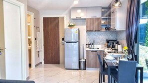 Fridge, microwave, stovetop, toaster - BO504 - 1 Bedroom Serviced Apartment with Bathtub at Ao Nang Beach (Tambon Ao Nang)
