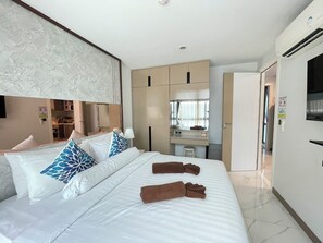 1 makuuhuone, silitysrauta/-lauta, internet, vuodevaatteet