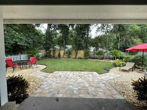 屋外ダイニングエリア