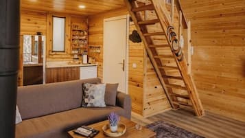 ALACATI JAKUZILI & HAVUZLU | 1 間睡房、防敏寢具、免費 Wi-Fi、床單