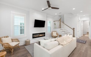 Smart TV, fireplace, table football - Seacrest - Pool, Private Beach (Inlet Beach)