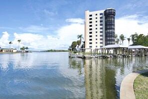 Exterior - Great Amenities - Canal Views - Walk to Beach - 2BR Casa Marina II #431 (Fort Myers Beach)