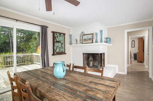 Cardinal Seas 5 Bedroom Home by RedAwning