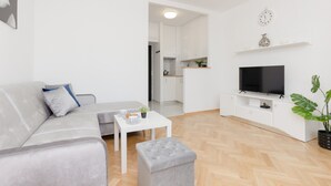 Living room - Modern Studio in Warsaw by Renters (Warsaw)