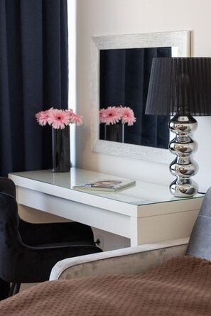 Living room - Modern Studio in Warsaw by Renters (Warsaw)
