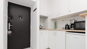 Studio, Kitchen | Private kitchen - Modern Studio in Warsaw by Renters (Warsaw)