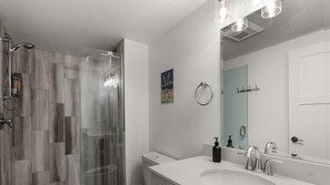 Apartment, 4Â Schlafzimmer | Badezimmer | HandtĂŒcher, Shampoo